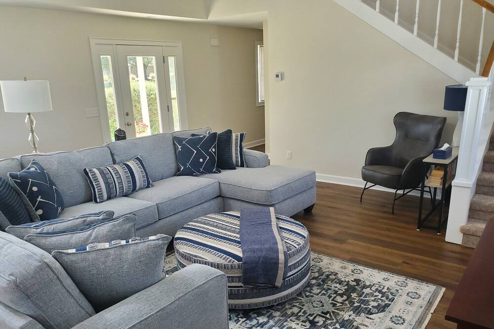 Photo of Livingroom in Springdale