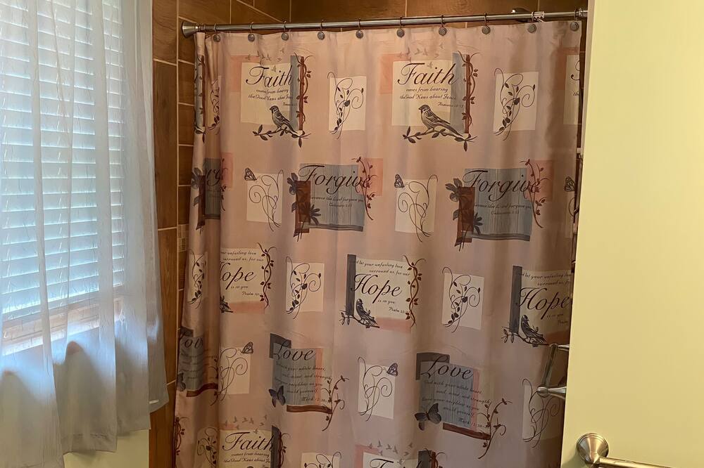 Photo of Bathroom in Brier Hill