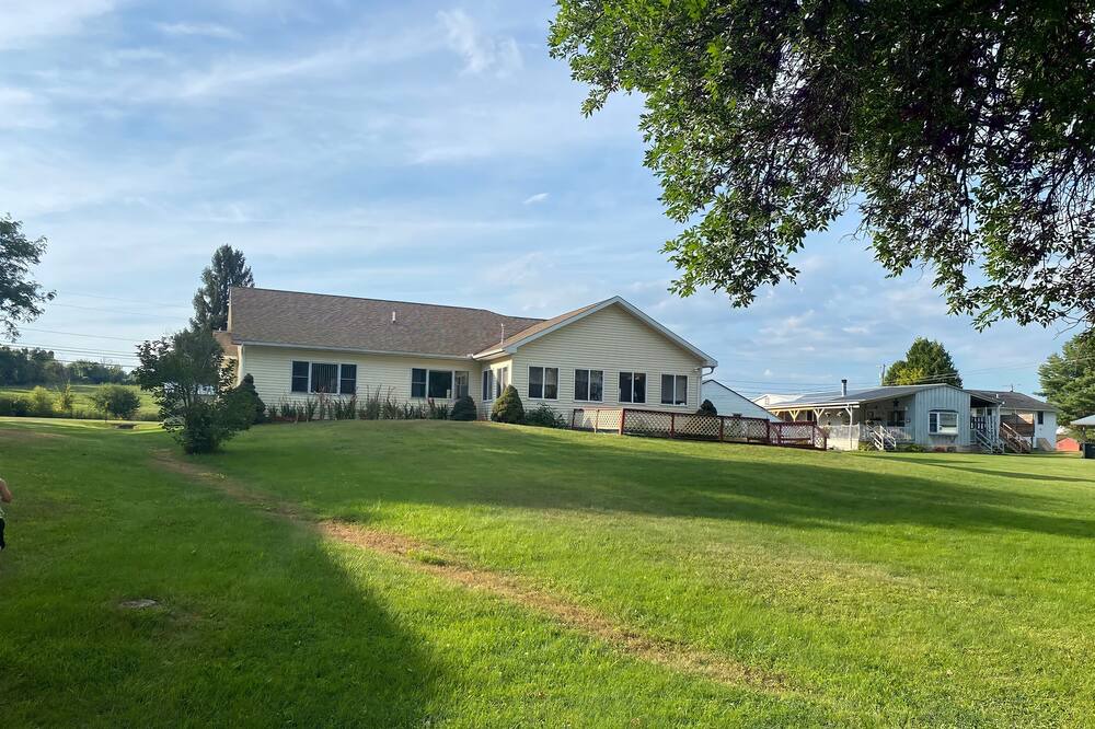 Photo of Outdoor in Brier Hill