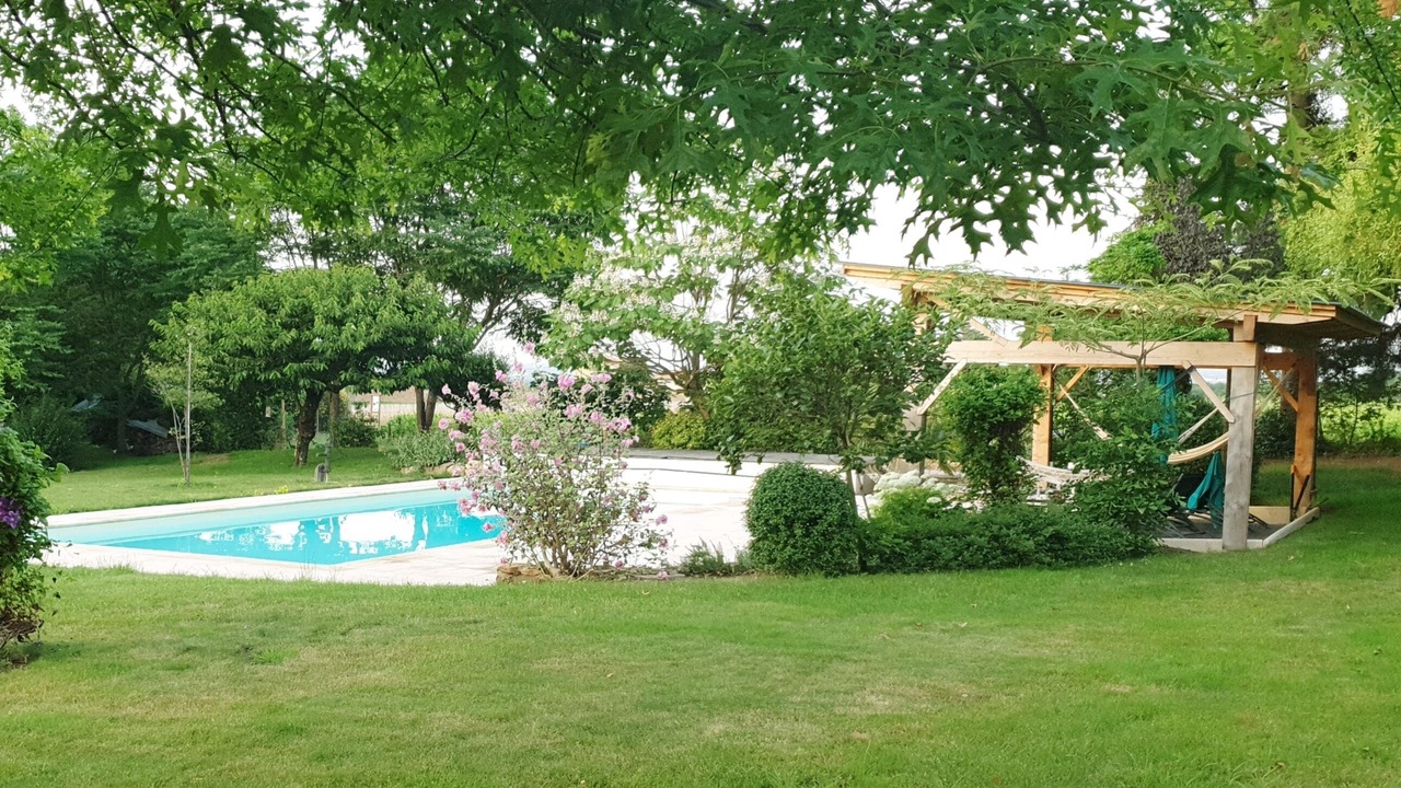 Photo of Outdoor in Blace