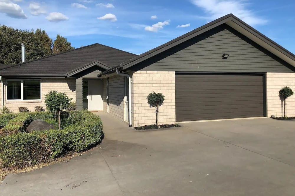 Photo of Others in Te Kowhai