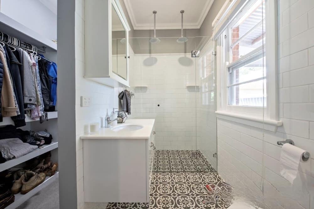 Photo of Bathroom in Dubbo