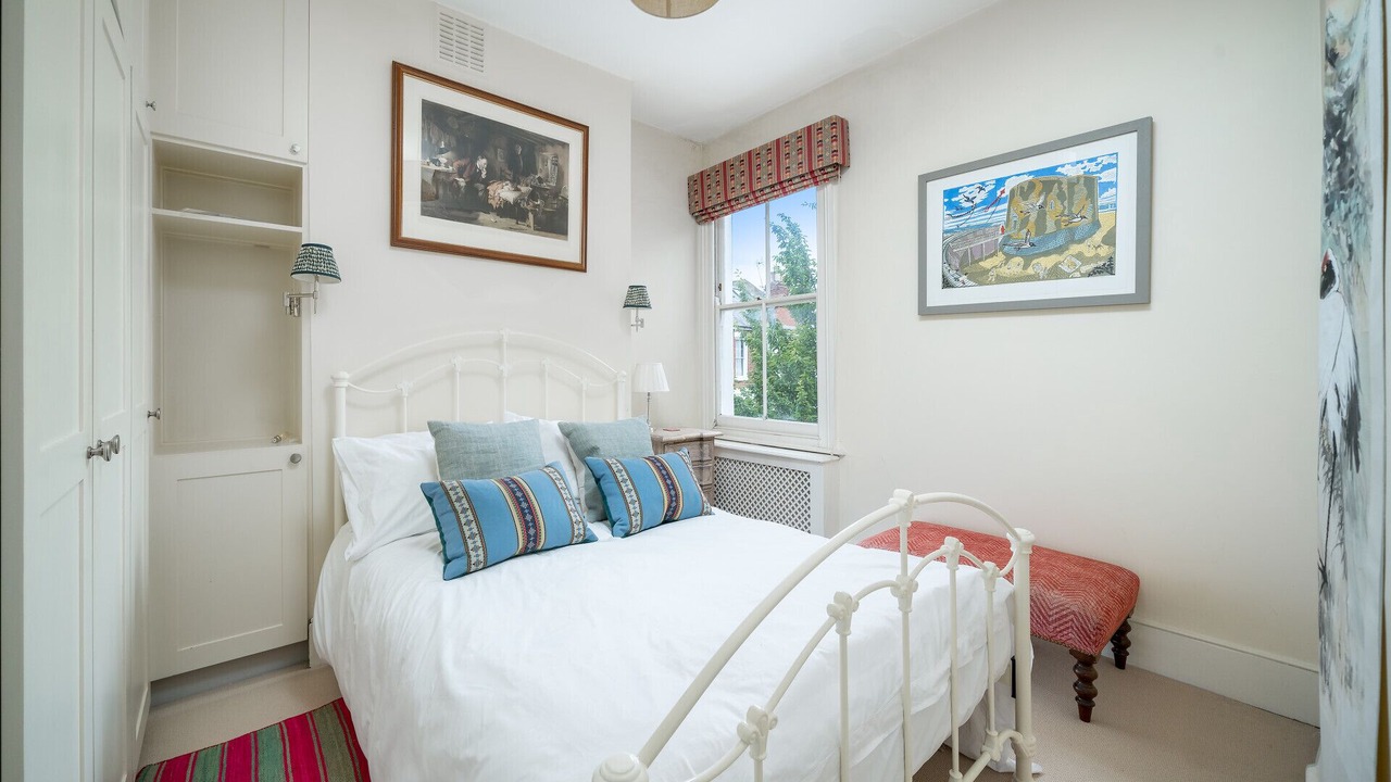 Photo of Bedroom in Sands End