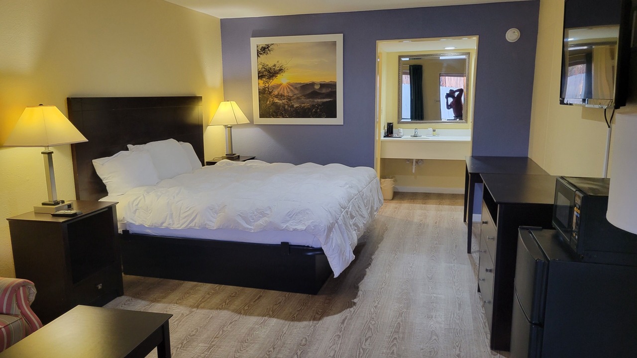 Photo of Bedroom in Gadsden
