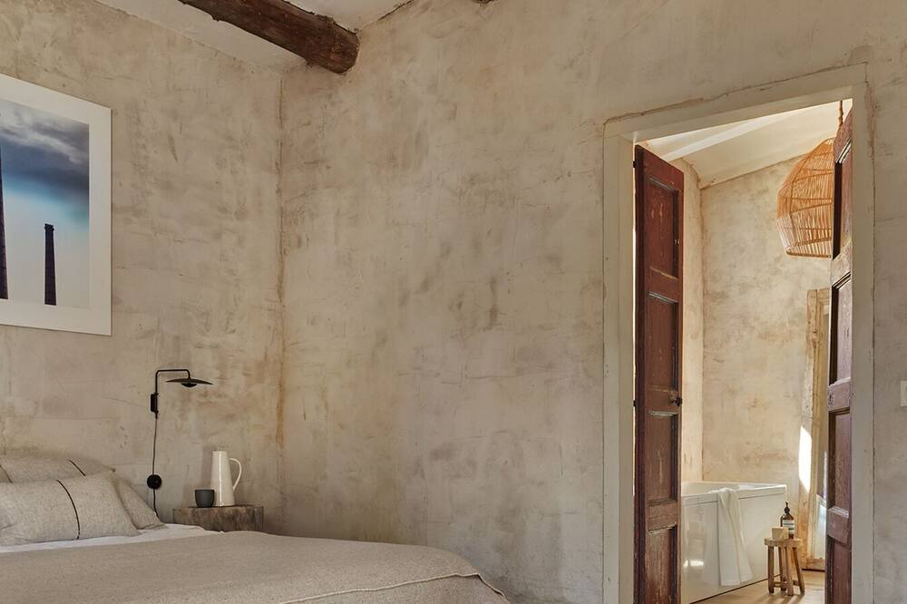 Photo of Bedroom in Queixas