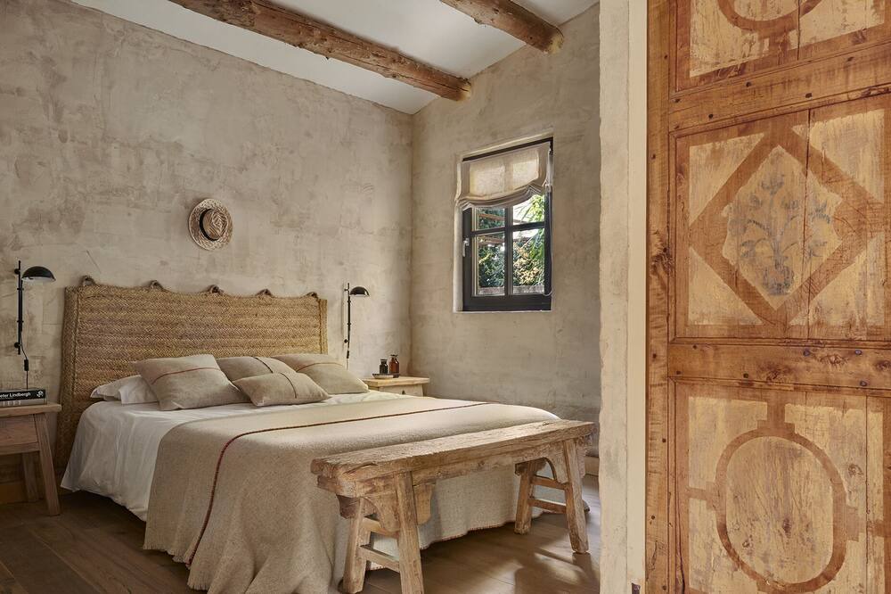 Photo of Bedroom in Queixas