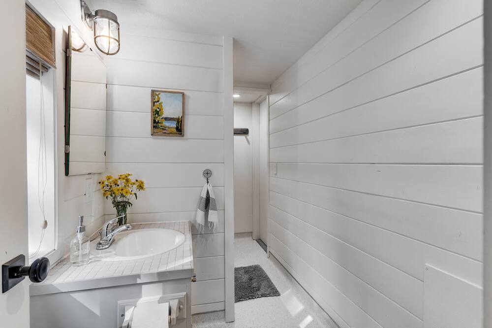Photo of Bathroom in Tahoe Pines