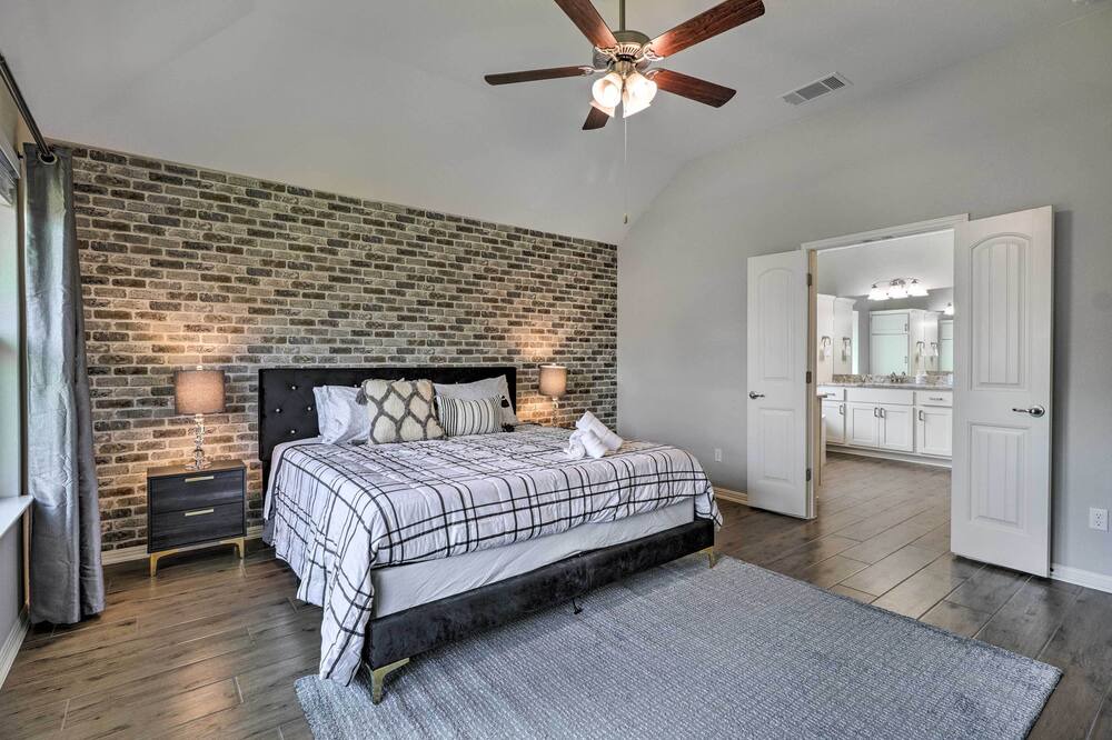 Photo of Bathroom in Pflugerville