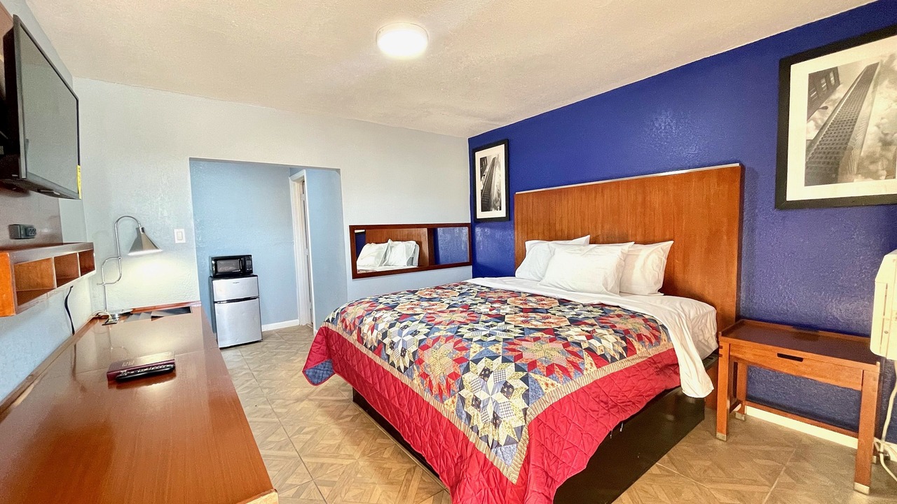 Photo of Bedroom in Seagoville