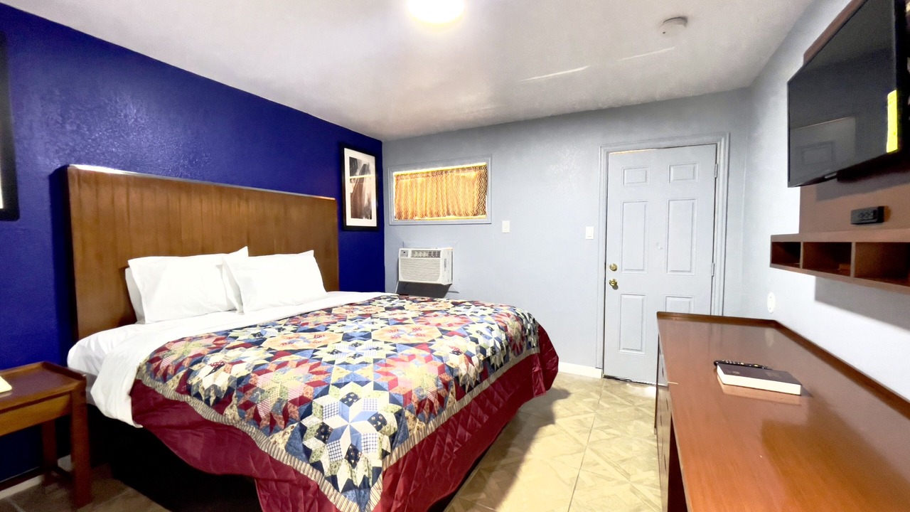 Photo of Bedroom in Seagoville