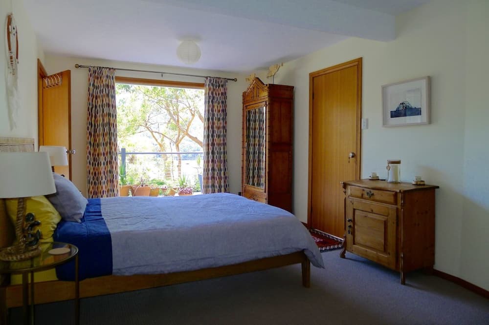 Photo of Bedroom in Phegans Bay