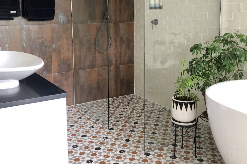 Photo of Bathroom in Phegans Bay