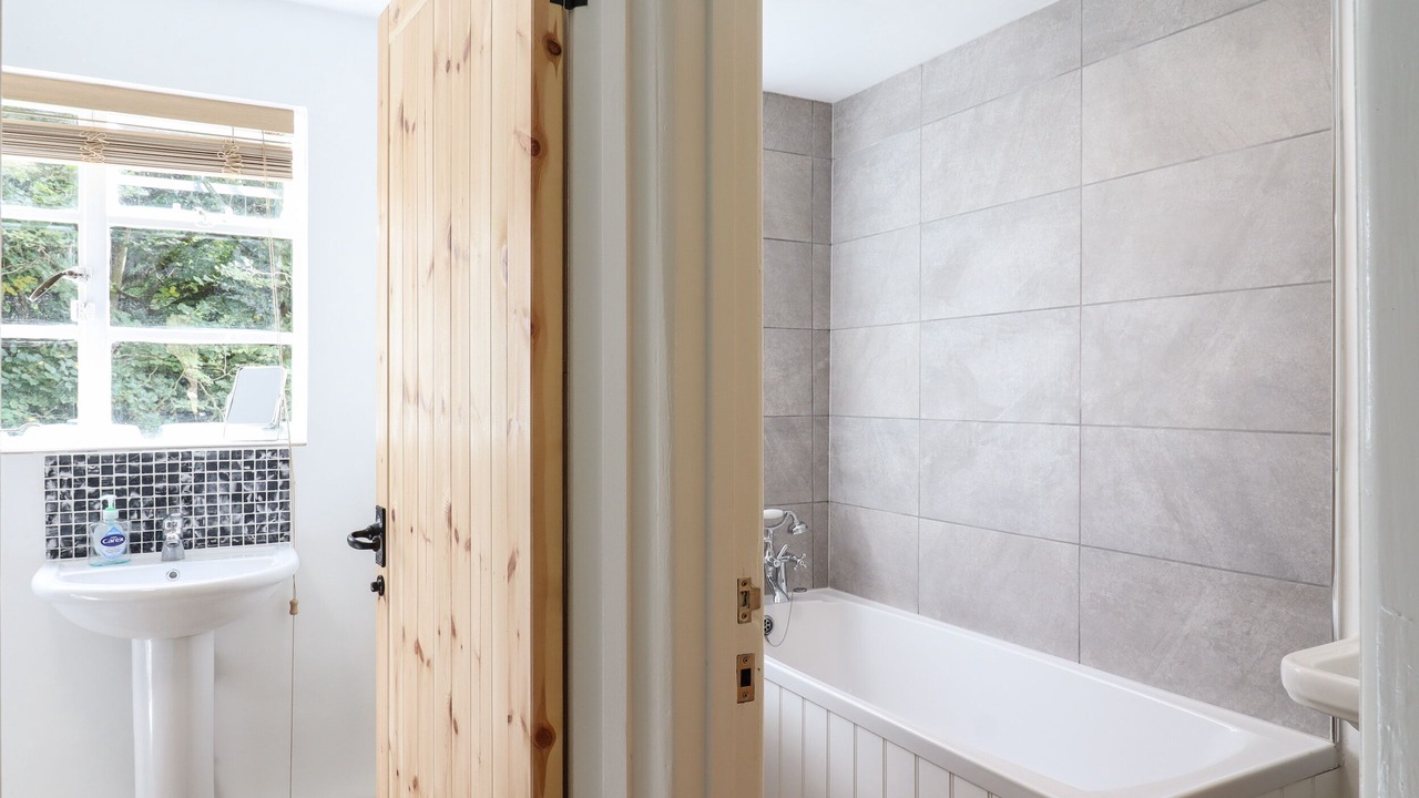 Photo of Others in Bures