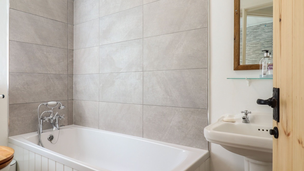 Photo of Others in Bures