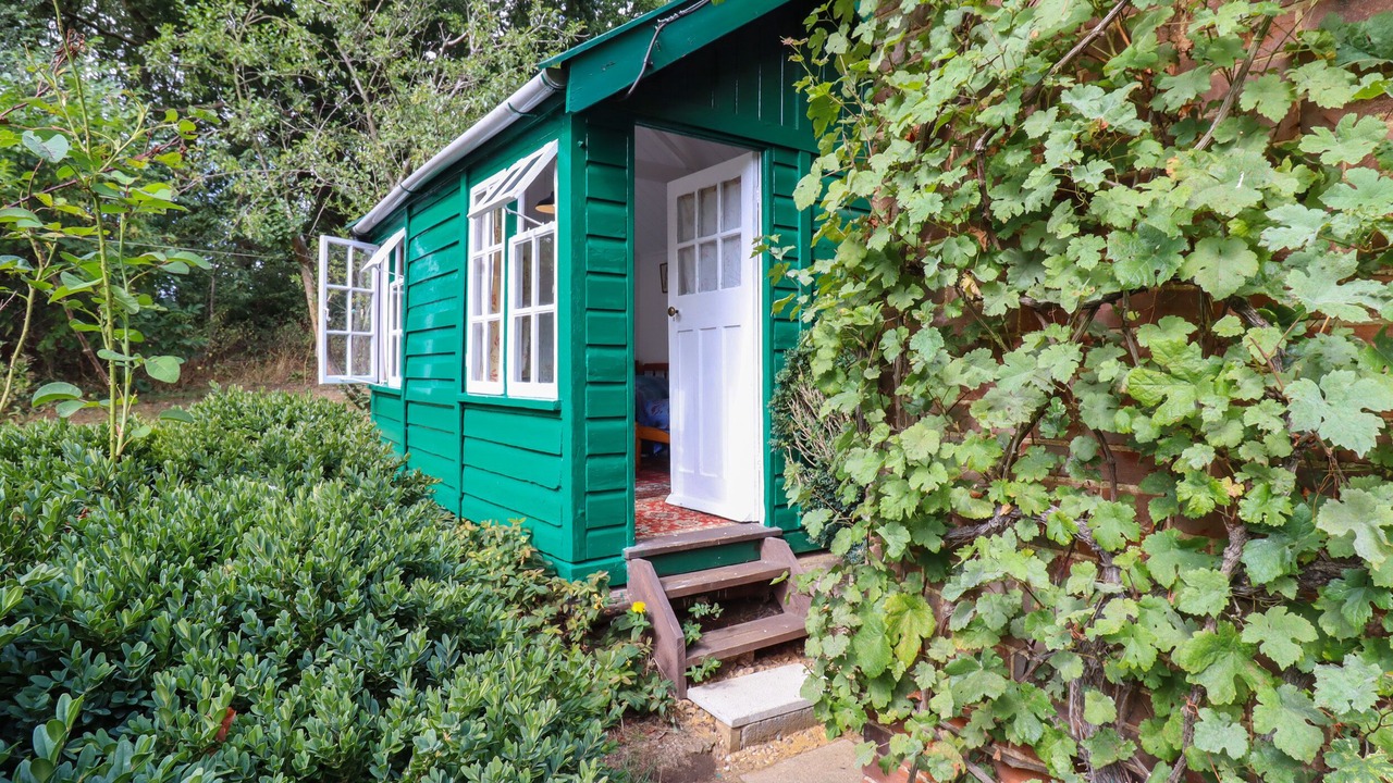 Photo of Others in Bures