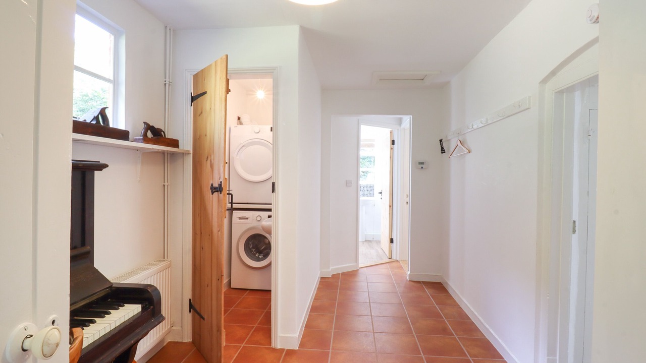 Photo of Others in Bures