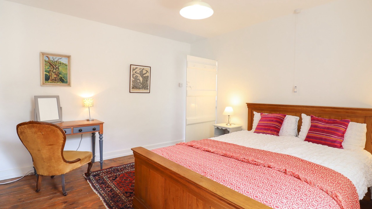 Photo of Others in Bures