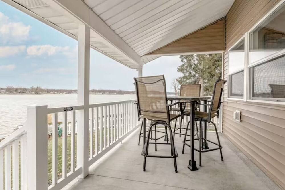 Photo of Others in Nashport