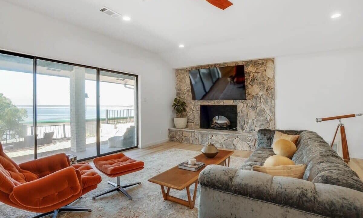 Photo of Livingroom in Fort Worth