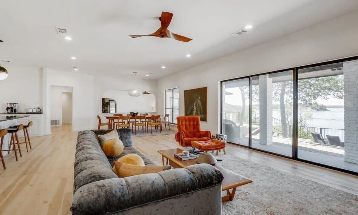 Photo of Livingroom in Fort Worth