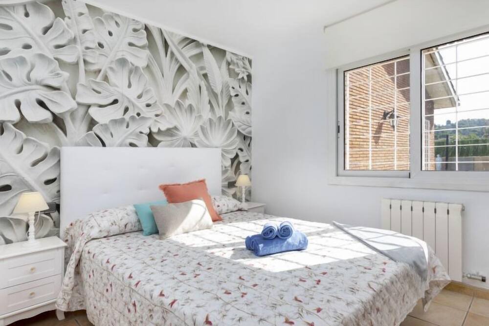 Photo of Bedroom in Mont Barbat