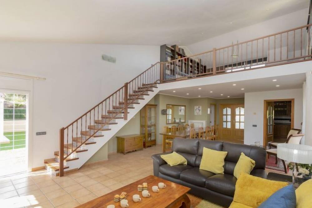 Photo of Livingroom in Mont Barbat