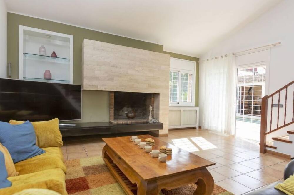 Photo of Livingroom in Mont Barbat