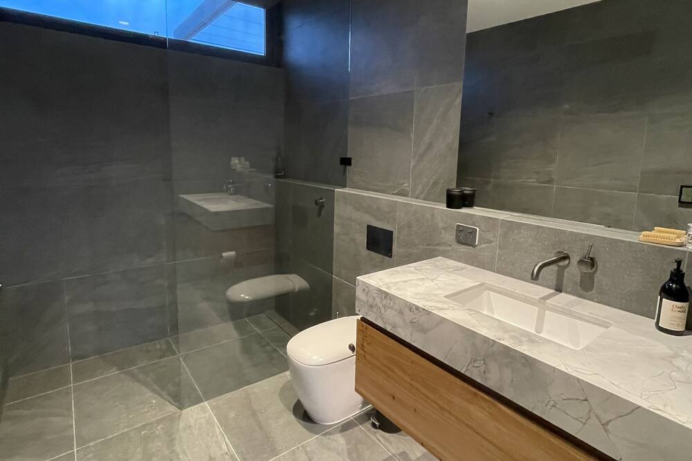 Photo of Bathroom in Duncan