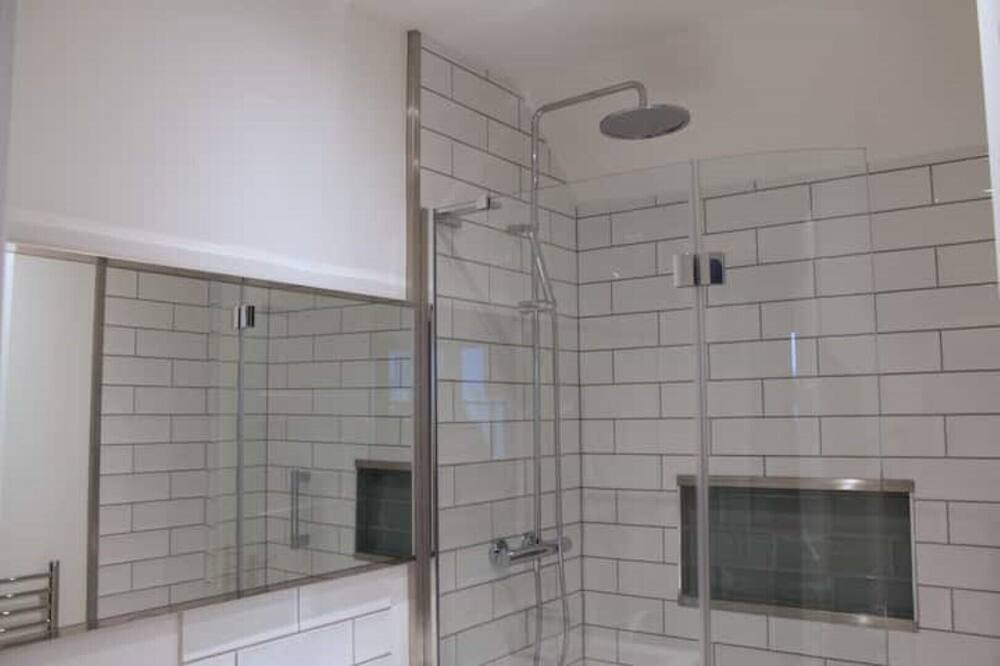 Photo of Bathroom in Alton Barnes