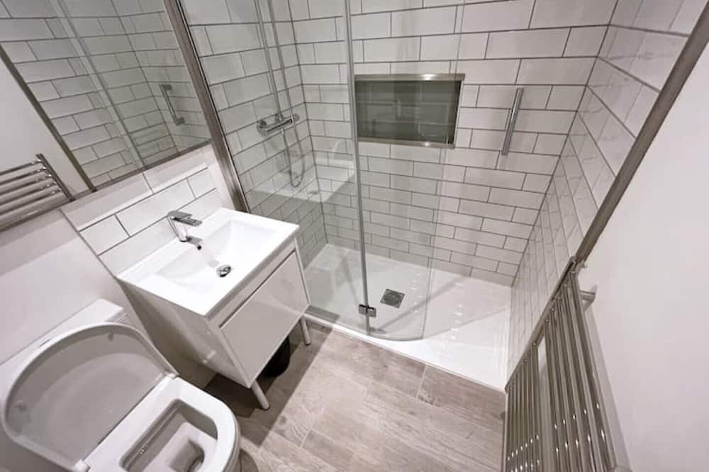 Photo of Bathroom in Alton Barnes
