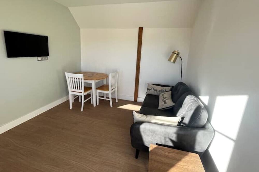 Photo of Others in Alton Barnes