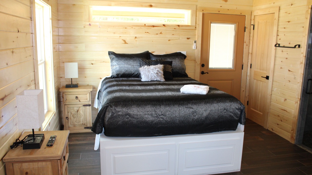 Photo of Bedroom in Shreveport