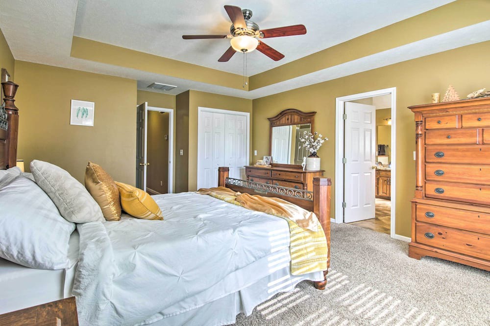 Photo of Bedroom in Nixa