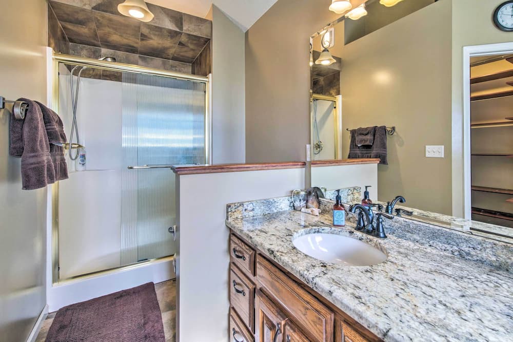 Photo of Bathroom in Nixa