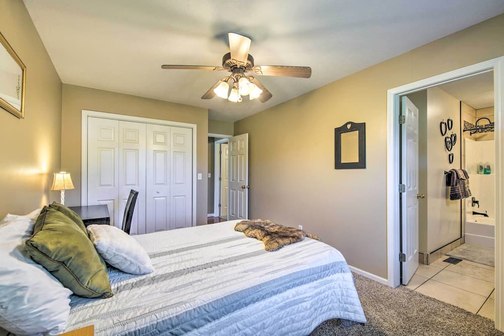Photo of Bedroom in Nixa