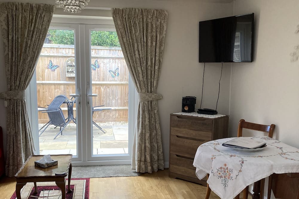 Photo of Livingroom in Kingston