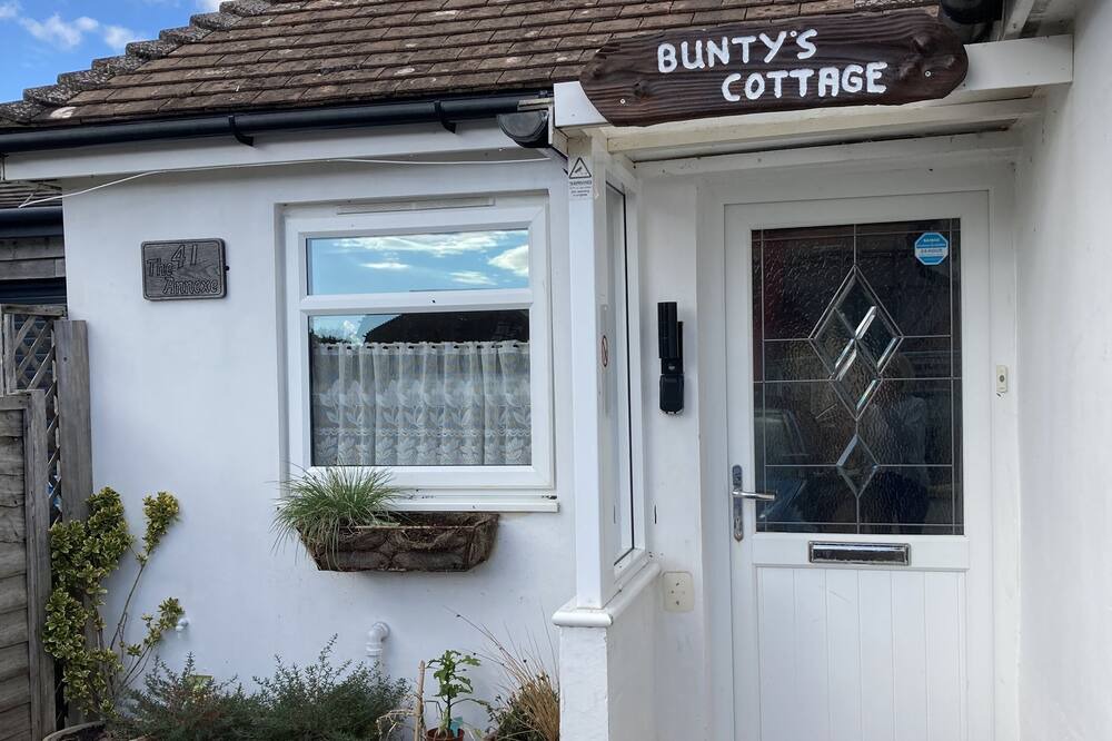 Photo of Outdoor in Kingston