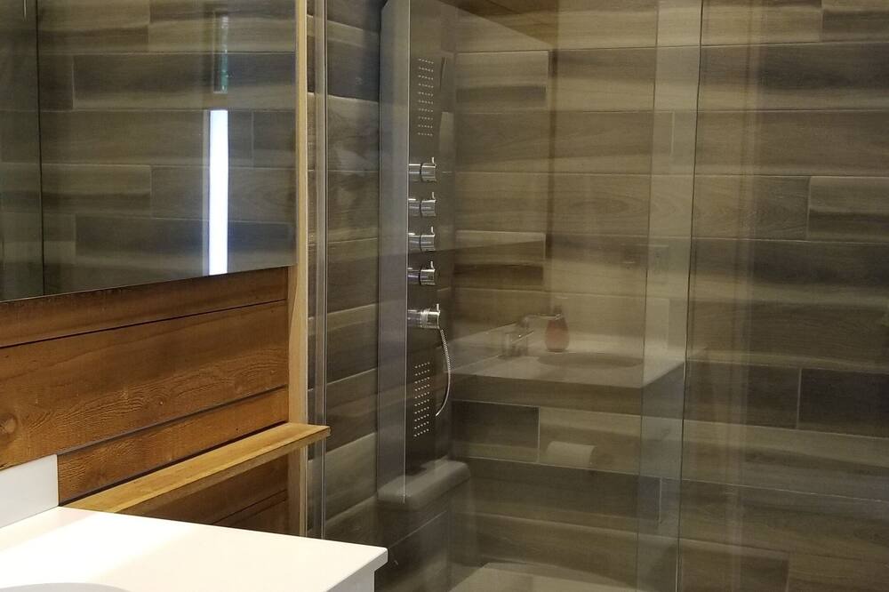 Photo of Bathroom in Minden Hills