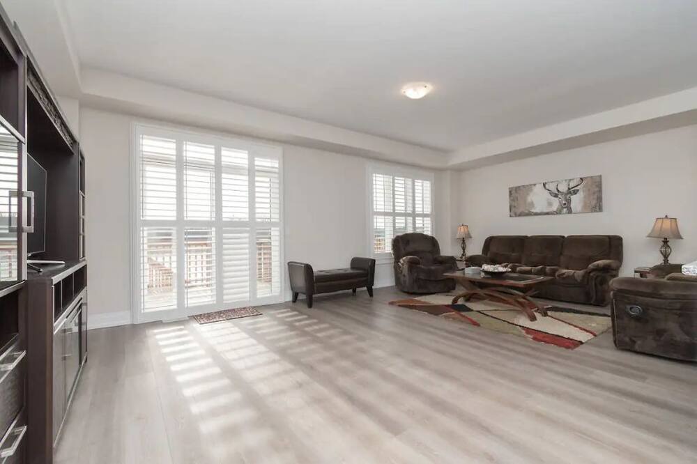 Photo of Livingroom in Watertown