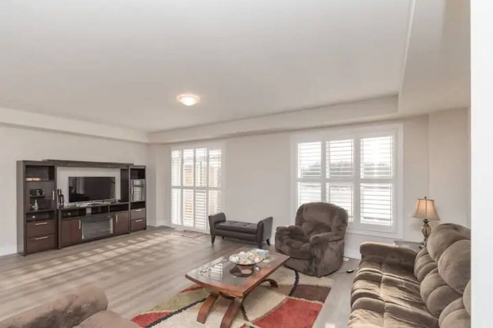 Photo of Livingroom in Watertown