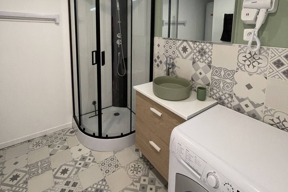 Photo of Bathroom in Petit-Fort-Philippe