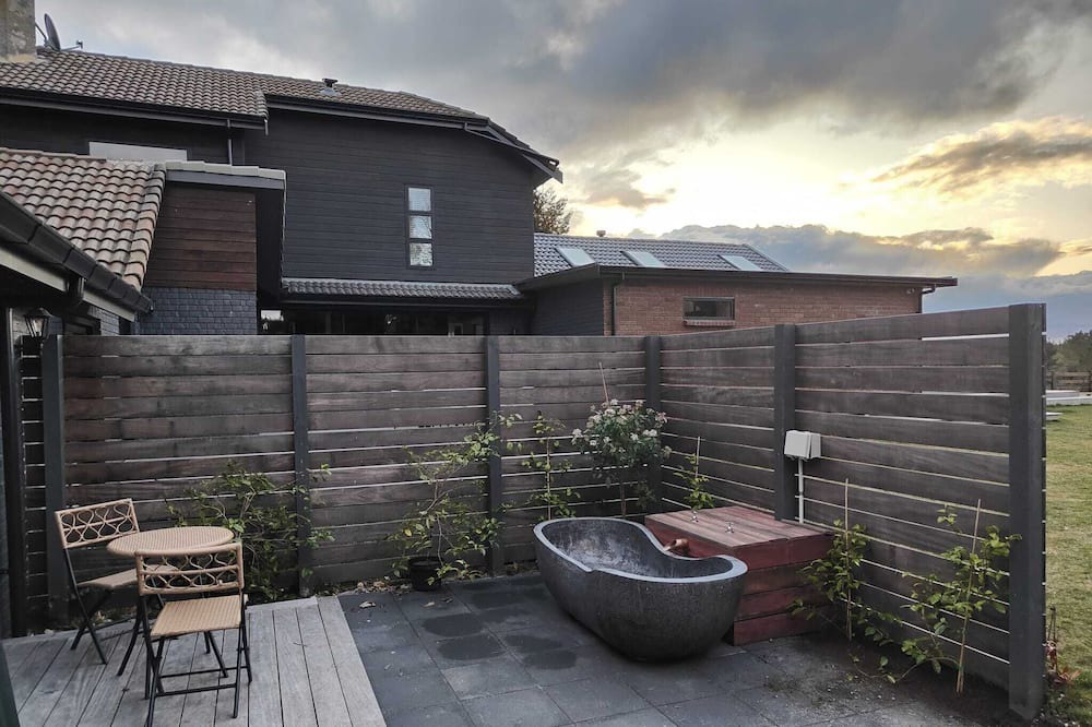 Photo of Patio Balcony in Taupo District