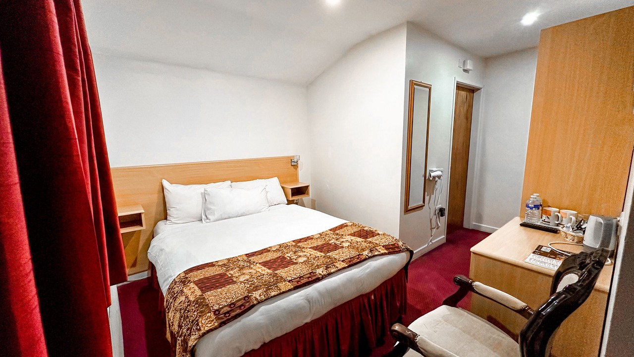 Photo of Bedroom in Marston Green