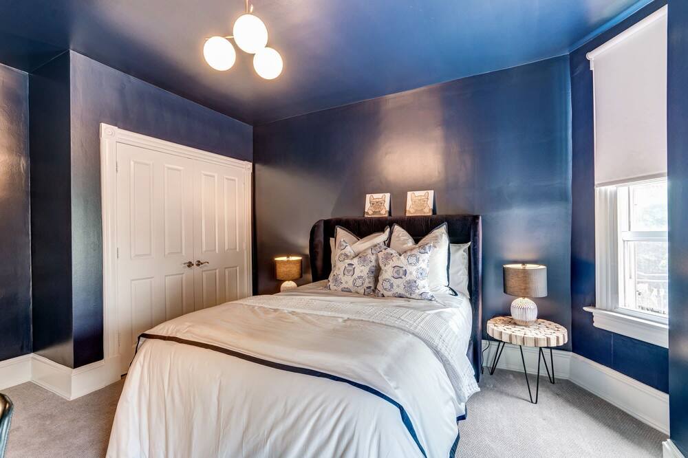Photo of Bedroom in U Street Corridor
