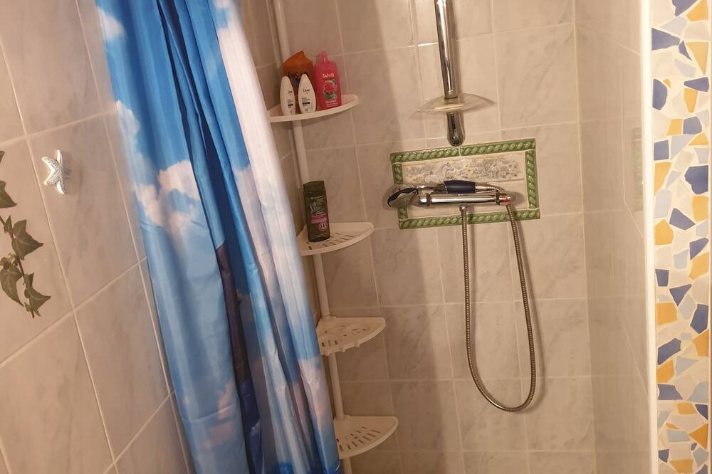 Photo of Bathroom in Saint-Amans-Soult