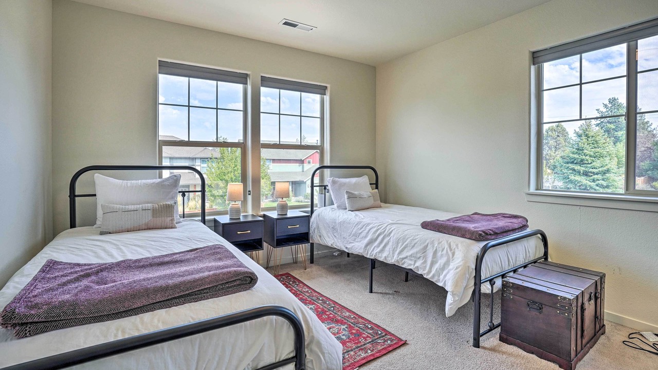 Photo of Others in Larkspur