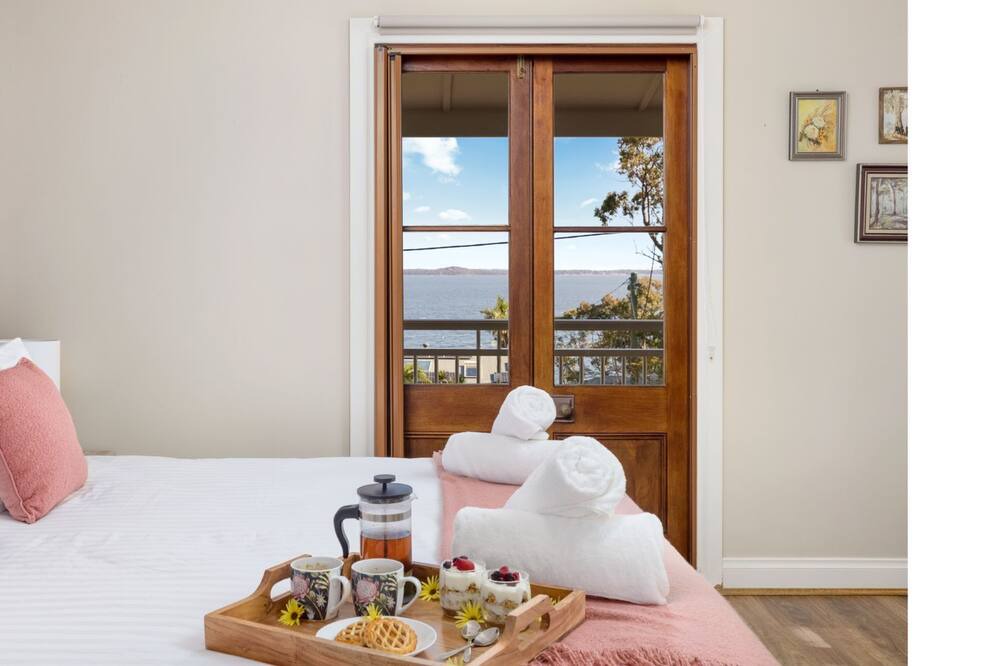 Photo of Bedroom in North Arm Cove