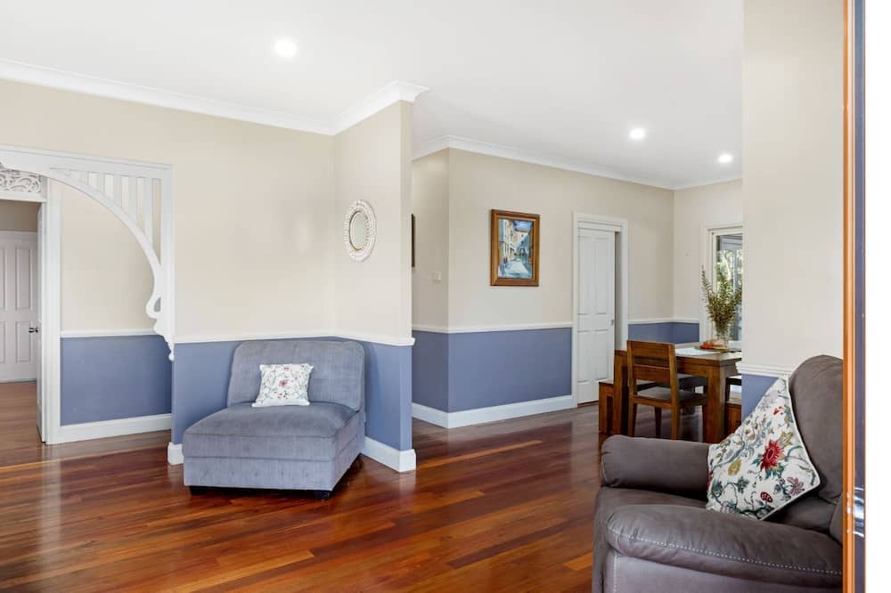 Photo of Livingroom in North Arm Cove