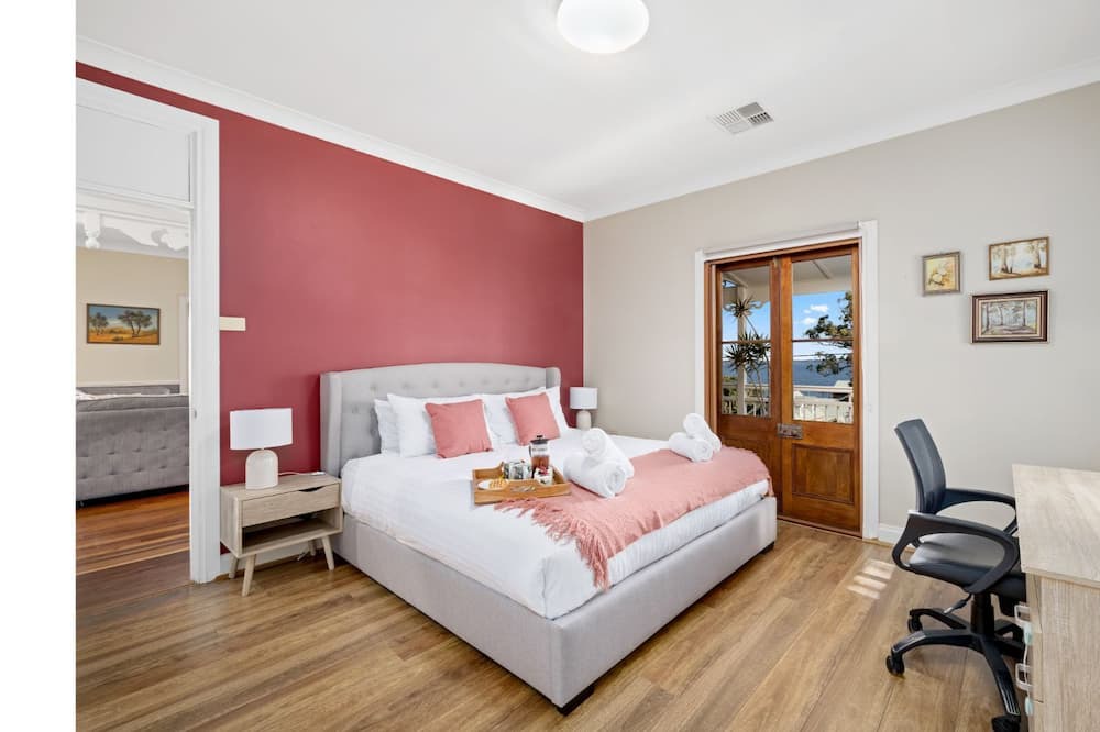 Photo of Bedroom in North Arm Cove
