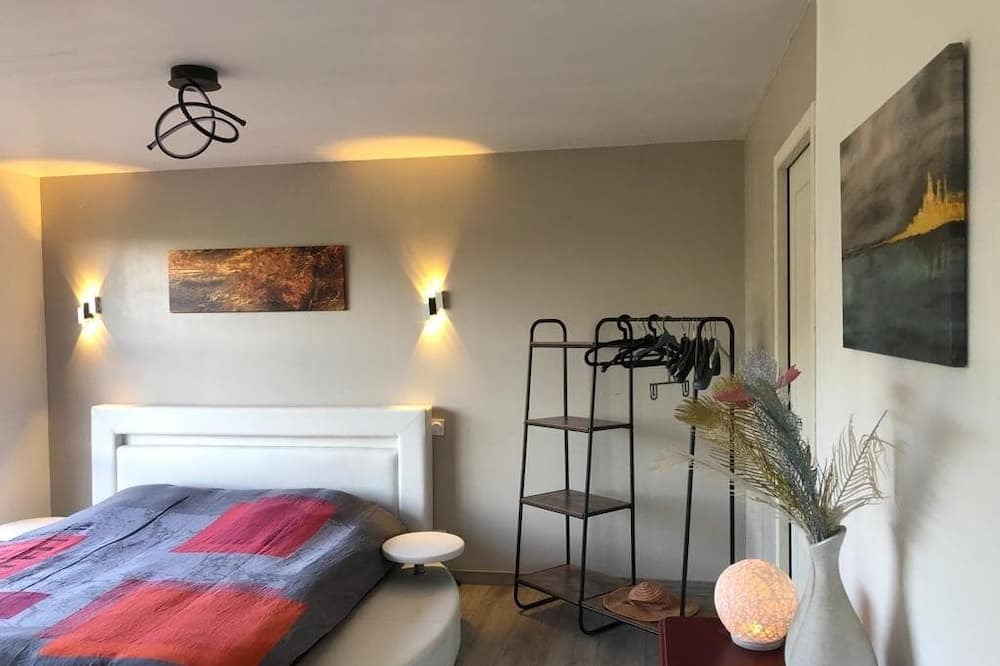 Photo of Bedroom in Saint-Pierre-de-Plesguen
